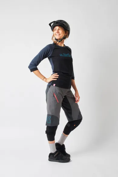 ElementStore - dirtlej-trailscout-ladies-half-half-shorts-studio-2022-2