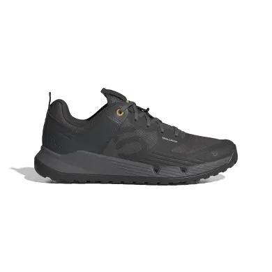 ElementStore - ID5017_1_FOOTWEAR_Photography_Side Lateral Center View_white