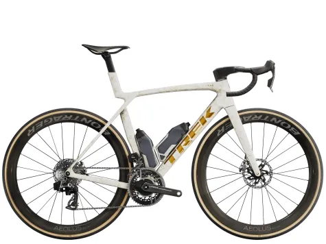 Trek silniční kolo Madone SLR 9 AXS Gen 8 bílá