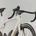 Trek silniční kolo Madone SLR 9 AXS Gen 8 bílá