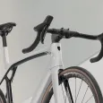 Trek silniční kolo Madone SL 6 Gen 8 bílá