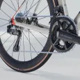 Trek silniční kolo Madone SL 7 Gen 8 Matné Lunar Silver