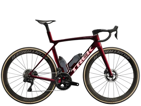 Trek silniční kolo Madone SLR 9 Gen 8 červená