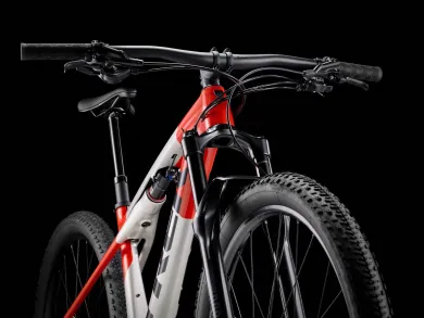 ElementStore - Trek Supercaliber SL 9.6 Gen 2 Lunar Silver/Lava Red