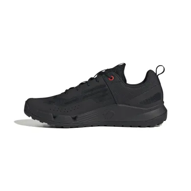 ElementStore - IH0809_5_FOOTWEAR_Photography_Side Medial Center View_white