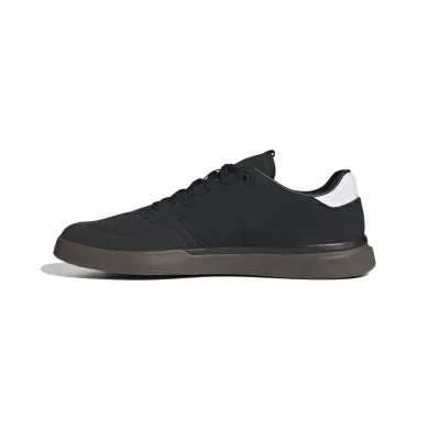 ElementStore - IH0825_5_FOOTWEAR_Photography_Side Medial Center View_white