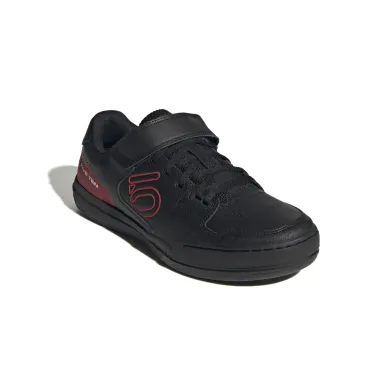 ElementStore - IH0826_6_FOOTWEAR_Photography_Front Lateral Top View_white