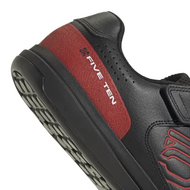 ElementStore - IH0826_9_FOOTWEAR_Photography_Detail View 2_white