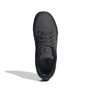 ElementStore - IH0814_3_FOOTWEAR_Photography_Top Portrait View_white