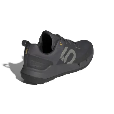 ElementStore - ID5008_7_FOOTWEAR_Photography_Back Lateral Top View_white