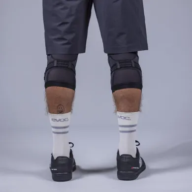 ElementStore - Evoc chrániče kolen Knee Protector LS Flex Enduro, Black