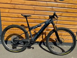 Zánovní Trek E-Caliber 9.6 Gen 2 velikost M