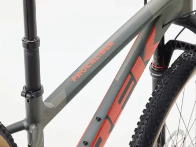 ElementStore - trek-pevne-horske-kolo-procaliber-8—matte-mercury-5