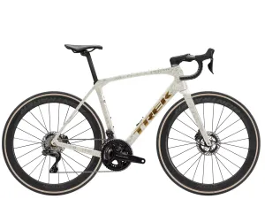 TREK silniční kolo Domane SLR 9 Gen 4 bílá mramorová