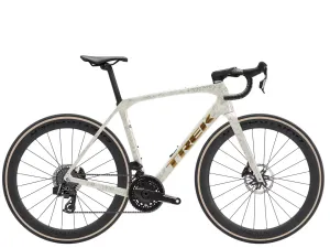 Trek silniční kolo Domane SLR 7 AXS Gen 4 bílá s mramorovým vzorem
