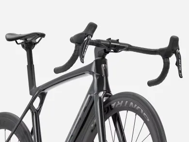 ElementStore - trek-silnicni-kolo-madone-sl-6-gen-8-gloss-black-5