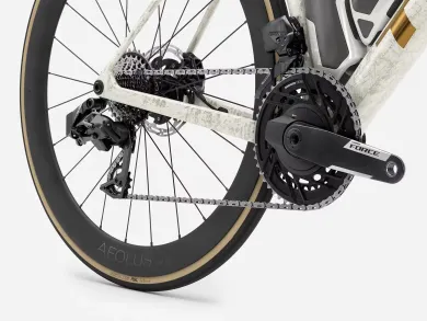 ElementStore - trek-silnicni-kolo-madone-slr-7-axs-era-white-6