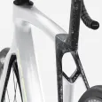 ElementStore - trek-silnicni-kolo-madone-sl-5-gen-8-gloss-crystal-white-matte-deep-smoke-4