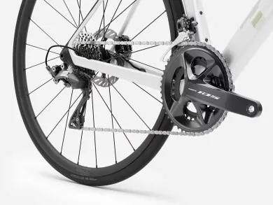ElementStore - trek-silnicni-kolo-madone-sl-5-gen-8-gloss-crystal-white-matte-deep-smoke-6