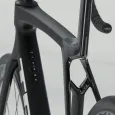 trek-silnicni-kolo-madone-sl-6-gen-8-matte-dark-web-2