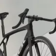 trek-silnicni-kolo-madone-sl-6-gen-8-matte-dark-web-3