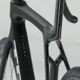 trek-silnicni-kolo-madone-sl-6-gen-8-matte-dark-web-2