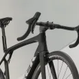 trek-silnicni-kolo-madone-sl-6-gen-8-matte-dark-web-3