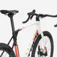 silnicni-kolo-trek-domane-sl-6-axs-gen-5-matte-era-white-deep-smoke-4